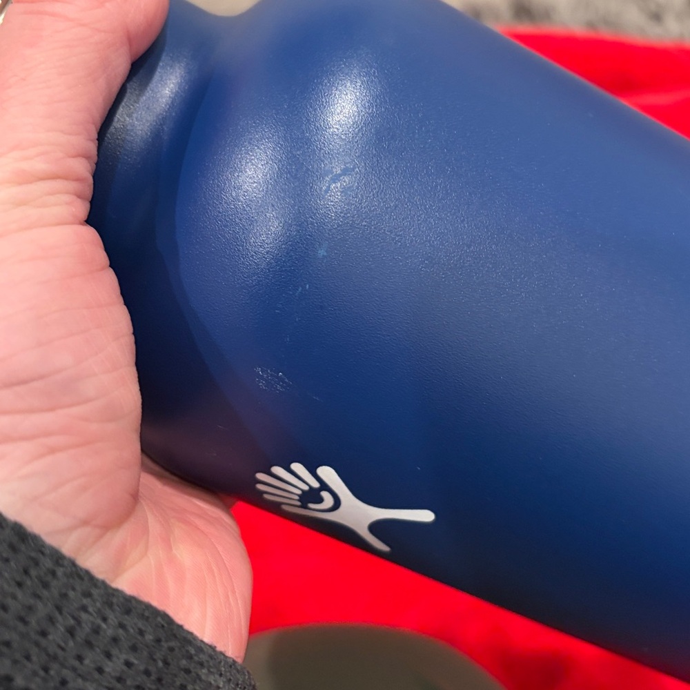 Hydro Flask 64 oz Wide Mouth Bottle - Picture 5 of 6